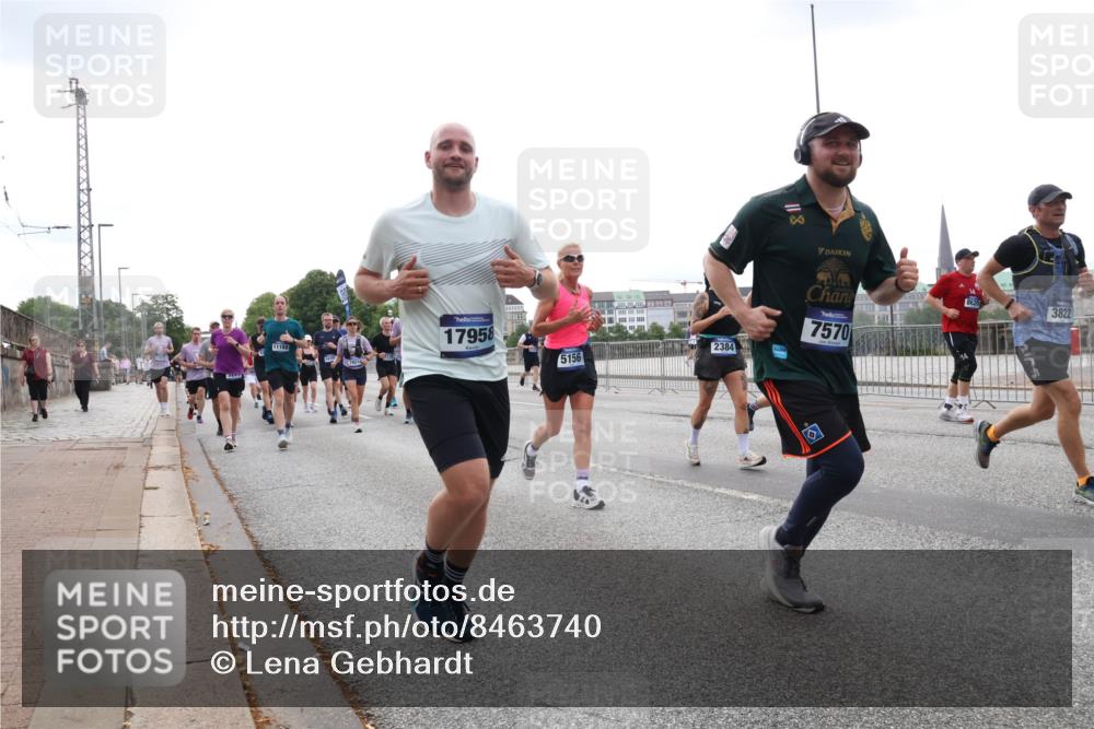 29.06.2025 - hella hamburg halbmarathon Lena Gebhardt http://msf.ph/oto/8463740 29.06.2025 10:32:12 Lombardsbrücke 11168, 17958, 5156, 2384, 7570, 8620, 13822, 1311, 1373, 1640, 1987, 2349, 2384, 2672, 2831, 2832, 2943, 3022, 3221, 3239, 3358, 3365, 3653, 3707, 3751, 3752, 3778, 3822, 4314, 4365, 4605, 4857, 4877, 4924, 5156, 5496, 5601, 5658, 5743, 5941, 6160, 6218, 6252, 6312, 6315, 6718, 6727, 7135, 7239, 7295, 7334, 7344, 7468, 7535, 7570, 7695, 7702, 7789, 7816, 7898, 8124, 8127, 8175, 8303, 8304, 8538, 8620, 8625, 8787, 8840, 8914, 8993, 9078, 9125, 9206, 9478, 10002 meine-sportfotos.de