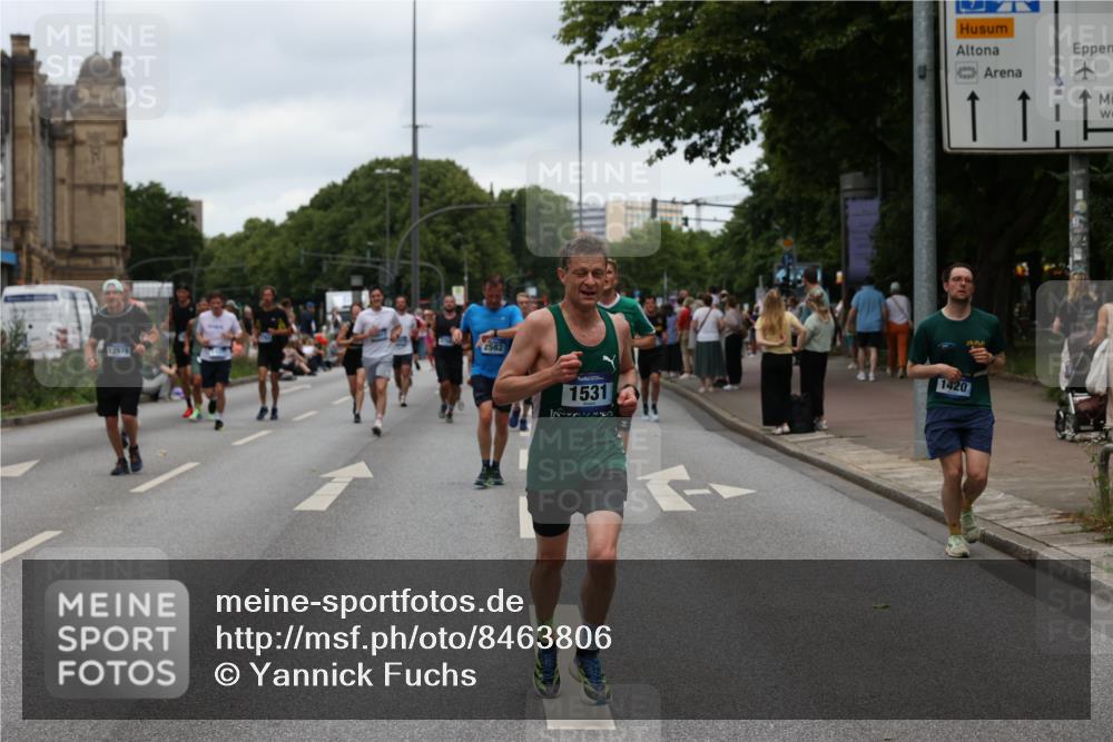 29.06.2025 - hella hamburg halbmarathon Yannick Fuchs http://msf.ph/oto/8463806 29.06.2025 10:56:58 20KM 1114, 1126, 1194, 1420, 1427, 1531, 1851, 1881, 2447, 2582, 2683, 2911, 3001, 3182, 3248, 3625, 3740, 4389, 4511, 4538, 4665, 5058, 5511, 5653, 5708, 5763, 6142, 6311, 6602, 6966, 7453, 8068, 8176, 8478, 8721, 9306, 9554, 11310, 11402, 12004, 12008, 12571, 12836, 12978, 13739, 13874, 13939, 14348, 14677, 14917, 16371, 16420, 16540, 17045, 17096, 17119, 17142, 17818, 18359, 18382, 18530, 18999, 19241 meine-sportfotos.de