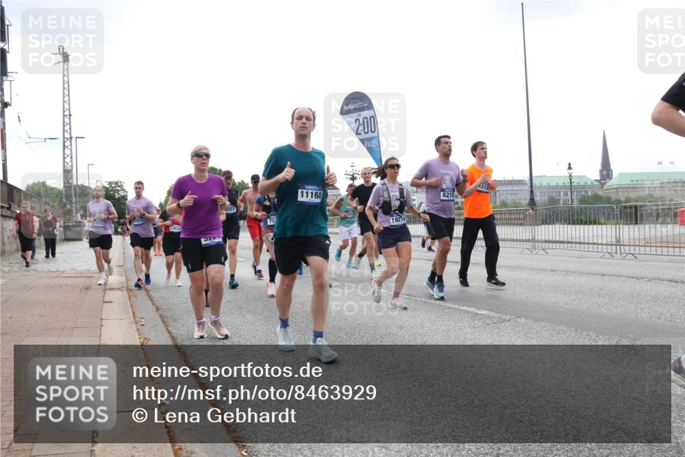 29.06.2025 - hella hamburg halbmarathon Lena Gebhardt http://msf.ph/oto/8463929 29.06.2025 10:32:15 Lombardsbrücke 17073, 17072, 13026, 252, 75, 11168, 2, 00, 4314, 19214, 6218, 1213, 1311, 1373, 1640, 1987, 2349, 2384, 2672, 2943, 3022, 3221, 3239, 3358, 3365, 3653, 3707, 3751, 3752, 3778, 3822, 4314, 4365, 4605, 4857, 4877, 4924, 5156, 5496, 5601, 5658, 5743, 5783, 5941, 6218, 6228, 6252, 6312, 6315, 6718, 6727, 7135, 7239, 7295, 7344, 7468, 7535, 7570, 7695, 7702, 7789, 7816, 7898, 8124, 8127, 8175, 8303, 8538, 8625, 8787, 8840, 8914, 8993, 9125, 9206, 10002 meine-sportfotos.de
