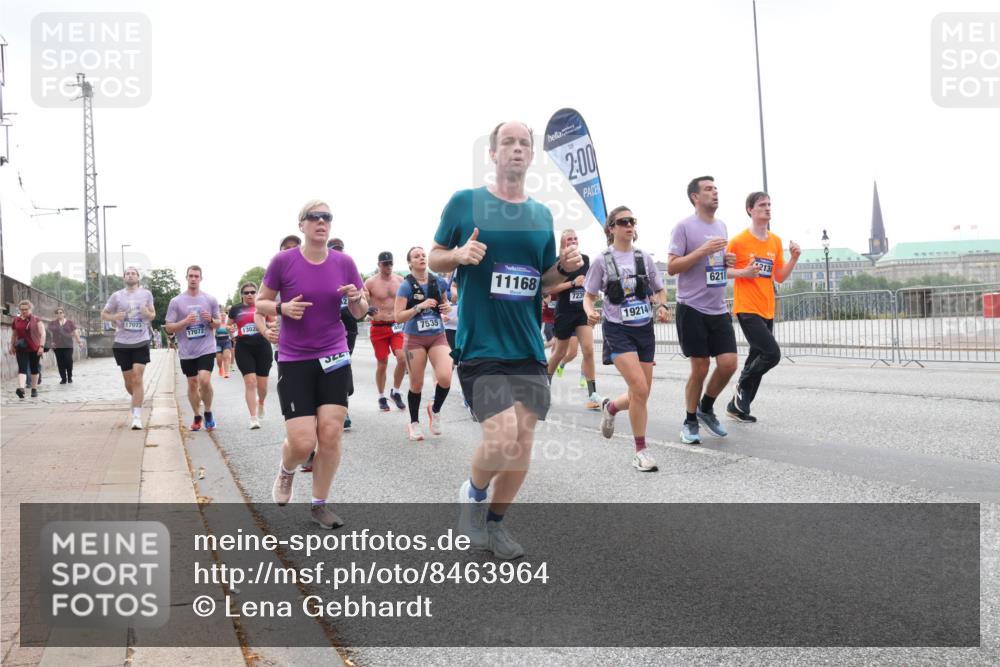 29.06.2025 - hella hamburg halbmarathon Lena Gebhardt http://msf.ph/oto/8463964 29.06.2025 10:32:15 Lombardsbrücke 17073, 1302, 7535, 2, 00, 11168, 7239, 19214, 6218, 213, 1311, 1373, 1640, 1987, 2349, 2384, 2672, 2943, 3022, 3221, 3239, 3358, 3365, 3653, 3707, 3751, 3752, 3778, 3822, 4314, 4365, 4605, 4857, 4877, 4924, 5156, 5496, 5601, 5658, 5743, 5783, 5941, 6218, 6228, 6252, 6312, 6315, 6718, 6727, 7135, 7239, 7295, 7344, 7468, 7535, 7570, 7695, 7702, 7789, 7816, 7898, 8124, 8127, 8175, 8303, 8538, 8625, 8787, 8840, 8914, 8993, 9125, 9206, 10002 meine-sportfotos.de