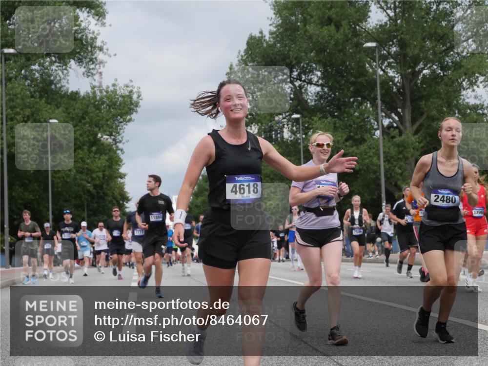 29.06.2025 - hella hamburg halbmarathon Luisa Fischer http://msf.ph/oto/8464067 29.06.2025 10:40:39 Kennedybrücke 7777, 11888, 4618, 7544, 2480, 1796, 1339, 1819, 2031, 2104, 2272, 2480, 4347, 4442, 4618, 5640, 5940, 6243, 6821, 7085, 7544, 8499, 8758, 8843, 9288, 10159 meine-sportfotos.de