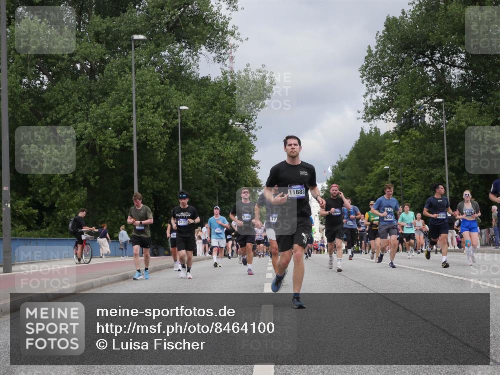 29.06.2025 - hella hamburg halbmarathon Luisa Fischer http://msf.ph/oto/8464100 29.06.2025 10:40:41 Kennedybrücke 11980, 8498, 4097, 17388, 77, 11888, 8843, 8499, 9288, 70159, 2016, 1799, 1339, 1799, 2031, 2480, 4442, 4618, 5640, 6243, 6821, 7085, 7544, 8499, 8843, 9288, 10159 meine-sportfotos.de