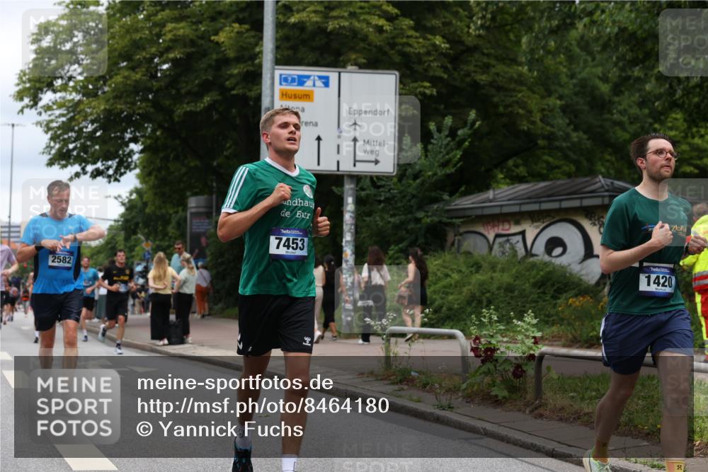 29.06.2025 - hella hamburg halbmarathon Yannick Fuchs http://msf.ph/oto/8464180 29.06.2025 10:57:01 20KM 1114, 1126, 1420, 1427, 1531, 1851, 1881, 2447, 2582, 2683, 2911, 3001, 3182, 3248, 3625, 4389, 4538, 4665, 5058, 5511, 5653, 5708, 5763, 6142, 6311, 6602, 6966, 7453, 8068, 8176, 8478, 8721, 9306, 9554, 9899, 11310, 11402, 12004, 12008, 12571, 12836, 12978, 13739, 13874, 13939, 14348, 14677, 14917, 16371, 16420, 16540, 17045, 17096, 17119, 17142, 17818, 17890, 18359, 18452, 18999, 19241 meine-sportfotos.de