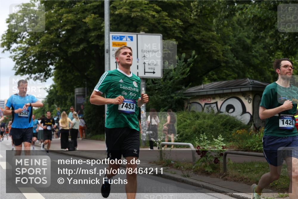 29.06.2025 - hella hamburg halbmarathon Yannick Fuchs http://msf.ph/oto/8464211 29.06.2025 10:57:01 20KM 1114, 1126, 1420, 1427, 1531, 1851, 1881, 2447, 2582, 2683, 2911, 3001, 3182, 3248, 3625, 4389, 4538, 4665, 5058, 5511, 5653, 5708, 5763, 6142, 6311, 6602, 6966, 7453, 8068, 8176, 8478, 8721, 9306, 9554, 9899, 11310, 11402, 12004, 12008, 12571, 12836, 12978, 13739, 13874, 13939, 14348, 14677, 14917, 16371, 16420, 16540, 17045, 17096, 17119, 17142, 17818, 17890, 18359, 18452, 18999, 19241 meine-sportfotos.de