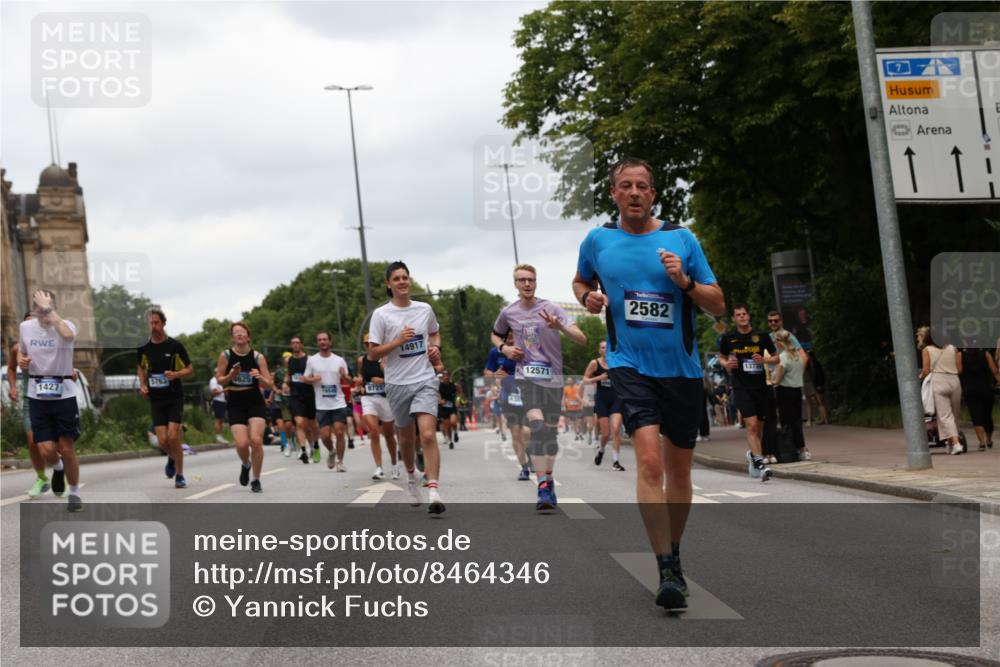 29.06.2025 - hella hamburg halbmarathon Yannick Fuchs http://msf.ph/oto/8464346 29.06.2025 10:57:02 20KM 1114, 1126, 1420, 1427, 1531, 1851, 1881, 2447, 2582, 2683, 2911, 3001, 3182, 3248, 3625, 4389, 4538, 4665, 5058, 5511, 5653, 5708, 5763, 6142, 6311, 6602, 6966, 7453, 8068, 8176, 8478, 8721, 9306, 9554, 9899, 11310, 11402, 12004, 12008, 12571, 12836, 12978, 13739, 13874, 13939, 14677, 14917, 16371, 16420, 16540, 17045, 17096, 17119, 17142, 17818, 17890, 18359, 18452, 18999, 19241 meine-sportfotos.de