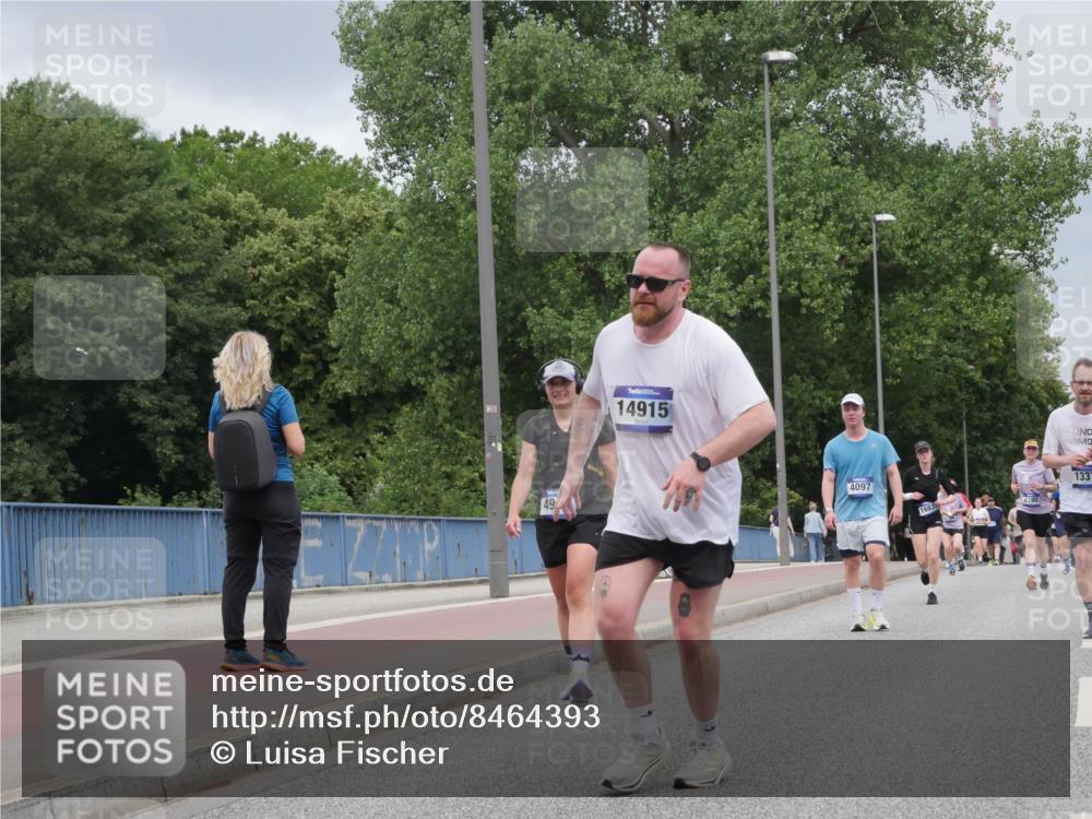 29.06.2025 - hella hamburg halbmarathon Luisa Fischer http://msf.ph/oto/8464393 29.06.2025 10:40:50 Kennedybrücke 49, 14915, 4097, 1683, 133, 1337, 1799, 2016, 2031, 2853, 4762, 5522, 5523, 6955, 7124, 7321, 8499, 8811, 8843, 8985, 9288, 10159, 10836 meine-sportfotos.de