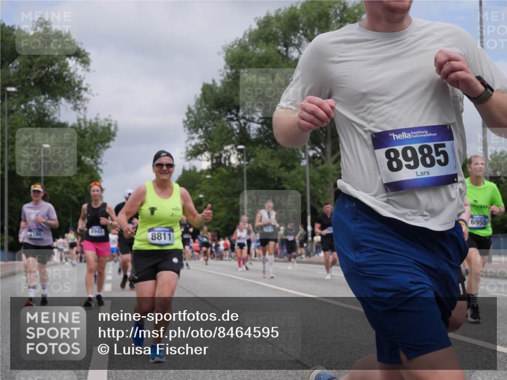 29.06.2025 - hella hamburg halbmarathon Luisa Fischer http://msf.ph/oto/8464595 29.06.2025 10:40:58 Kennedybrücke 3945, 2100, 8811, 8985, 6955, 1475, 2853, 5139, 5522, 5523, 6955, 7321, 8811, 8985, 9894, 10506, 10836 meine-sportfotos.de