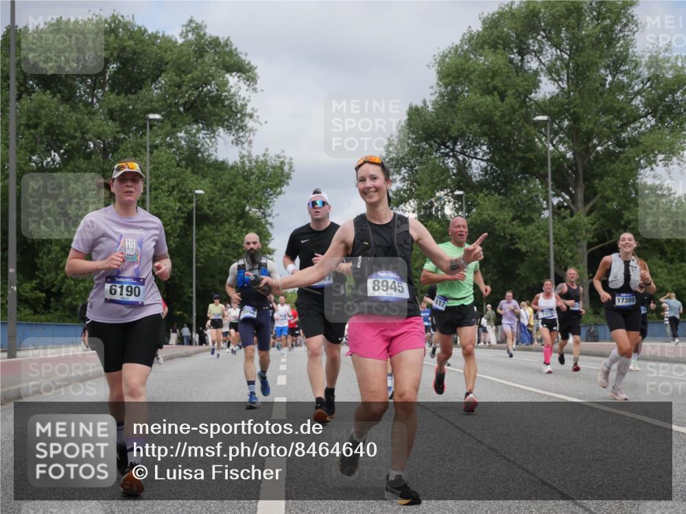 29.06.2025 - hella hamburg halbmarathon Luisa Fischer http://msf.ph/oto/8464640 29.06.2025 10:41:01 Kennedybrücke 6190, 506, 8945, 812, 1475, 17389, 1475, 1985, 2853, 5139, 6697, 6955, 7321, 7629, 8811, 9894, 10025, 10506 meine-sportfotos.de