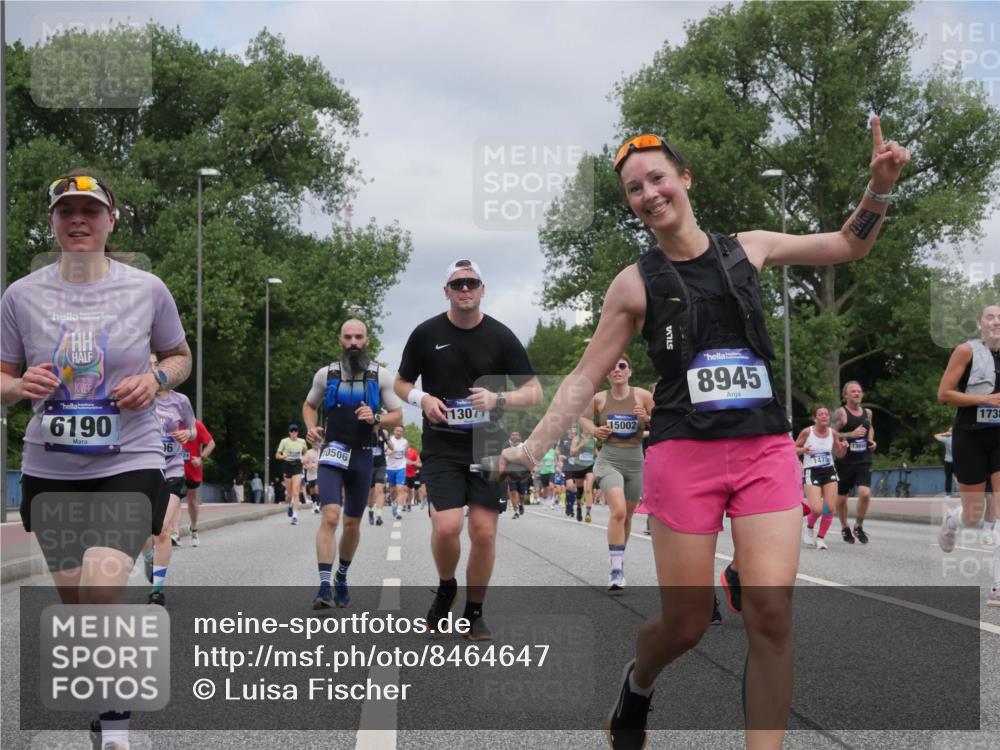 29.06.2025 - hella hamburg halbmarathon Luisa Fischer http://msf.ph/oto/8464647 29.06.2025 10:41:01 Kennedybrücke 6190, 0506, 13077, 15002, 8945, 21, 1, 1475, 1365, 2, 1738, 1475, 1985, 2853, 5139, 6697, 6955, 7321, 7629, 8811, 9894, 10025, 10506 meine-sportfotos.de