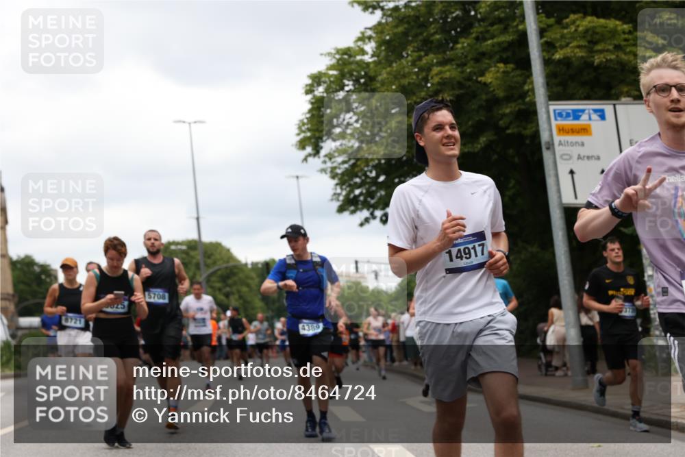29.06.2025 - hella hamburg halbmarathon Yannick Fuchs http://msf.ph/oto/8464724 29.06.2025 10:57:05 20KM 1126, 1420, 1427, 1531, 1881, 2447, 2582, 2683, 2911, 3182, 3248, 3625, 4389, 4538, 4665, 5058, 5511, 5653, 5708, 5763, 6142, 6966, 7453, 8068, 8176, 8469, 8478, 8721, 9306, 9554, 9899, 11310, 11402, 12004, 12571, 12836, 12978, 13739, 13874, 13939, 14677, 14917, 15137, 16371, 16420, 16478, 16540, 17045, 17119, 17818, 17890, 18359, 18452, 18999, 19241 meine-sportfotos.de