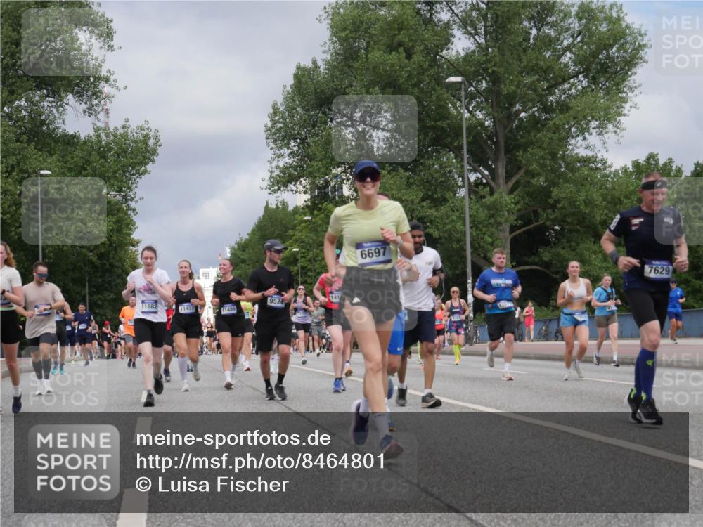 29.06.2025 - hella hamburg halbmarathon Luisa Fischer http://msf.ph/oto/8464801 29.06.2025 10:41:09 Kennedybrücke 9524, 141, 11882, 11457, 11456, 6697, 7629, 1985, 2124, 3286, 3880, 5139, 5875, 6697, 7629, 9391, 9524, 10025 meine-sportfotos.de