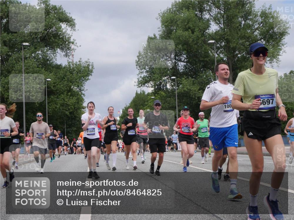 29.06.2025 - hella hamburg halbmarathon Luisa Fischer http://msf.ph/oto/8464825 29.06.2025 10:41:10 Kennedybrücke 2, 11457, 13103, 11882, 9524, 11456, 14136, 18319, 3886, 177, 17355, 100, 697, 1985, 2124, 3010, 3246, 3286, 3880, 5139, 5875, 6697, 7629, 8696, 9391, 9524, 10025, 10146 meine-sportfotos.de
