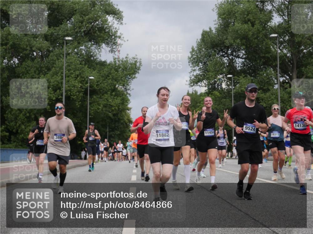 29.06.2025 - hella hamburg halbmarathon Luisa Fischer http://msf.ph/oto/8464866 29.06.2025 10:41:11 Kennedybrücke 17355, 388, 11882, 145, 11456, 9524, 14130, 18317, 1985, 2124, 3010, 3246, 3286, 3880, 5875, 6697, 7629, 8696, 9391, 9524, 10025, 10146 meine-sportfotos.de