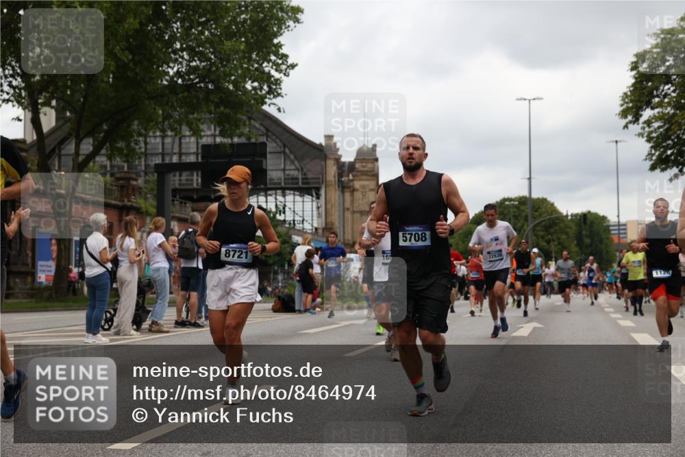 29.06.2025 - hella hamburg halbmarathon Yannick Fuchs http://msf.ph/oto/8464974 29.06.2025 10:57:07 20KM 1126, 1420, 1427, 1881, 2424, 2447, 2582, 2683, 2911, 3182, 3248, 3625, 4389, 4538, 4665, 5058, 5511, 5653, 5708, 5763, 6142, 6966, 7453, 8068, 8176, 8469, 8478, 8721, 9306, 9554, 9899, 10128, 11310, 11402, 12004, 12571, 12836, 12978, 13551, 13739, 13874, 13939, 14677, 14917, 15137, 16371, 16420, 16478, 16540, 17045, 17757, 17818, 17890, 18355, 18359, 18452, 18999, 19241 meine-sportfotos.de