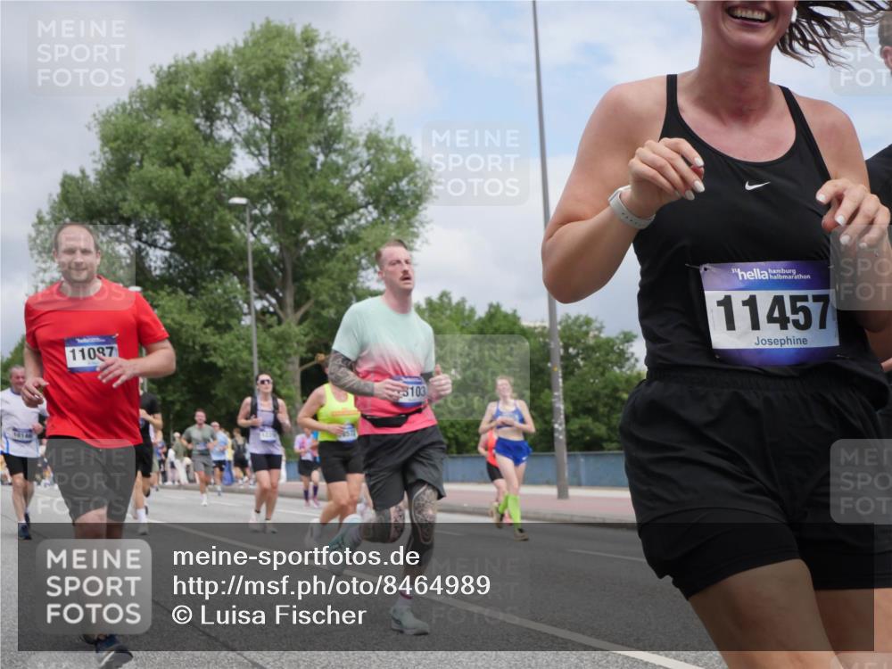29.06.2025 - hella hamburg halbmarathon Luisa Fischer http://msf.ph/oto/8464989 29.06.2025 10:41:15 Kennedybrücke 1014, 11087, 3103, 11457, 1578, 2124, 3010, 3246, 3286, 3880, 4414, 5875, 8696, 9391, 9524, 10146 meine-sportfotos.de