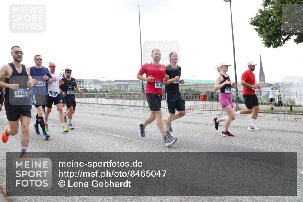 29.06.2025 - hella hamburg halbmarathon Lena Gebhardt http://msf.ph/oto/8465047 29.06.2025 10:32:21 Lombardsbrücke 3022, 9206, 9125, 14494, 3778, 17495, 1199, 1311, 1640, 1987, 2349, 2384, 2943, 3022, 3221, 3239, 3358, 3365, 3653, 3670, 3707, 3752, 3778, 3822, 4314, 4365, 4605, 4857, 4924, 5156, 5496, 5601, 5658, 5743, 5783, 5871, 5941, 6218, 6228, 6252, 6312, 6315, 6718, 6727, 7135, 7239, 7295, 7308, 7309, 7344, 7468, 7531, 7535, 7570, 7633, 7695, 7702, 7749, 7789, 7816, 7898, 8124, 8127, 8175, 8303, 8538, 8625, 8787, 8840, 8914, 8993, 9010, 9125, 9206, 10002 meine-sportfotos.de
