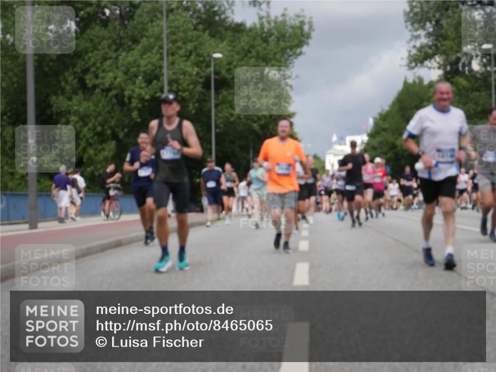 29.06.2025 - hella hamburg halbmarathon Luisa Fischer http://msf.ph/oto/8465065 29.06.2025 10:41:17 Kennedybrücke 1578, 2124, 3010, 3246, 3286, 3880, 4414, 5875, 8696, 9391, 9524, 10146 meine-sportfotos.de