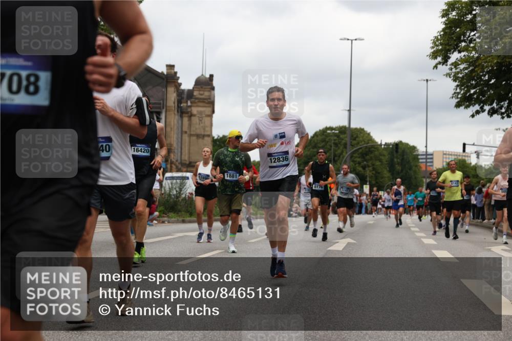 29.06.2025 - hella hamburg halbmarathon Yannick Fuchs http://msf.ph/oto/8465131 29.06.2025 10:57:08 20KM 1126, 1420, 1427, 1881, 2424, 2582, 2683, 3182, 3248, 3625, 4389, 4538, 4665, 5058, 5511, 5653, 5708, 5763, 6142, 6966, 7453, 8176, 8469, 8478, 8721, 9124, 9306, 9554, 9899, 10128, 11310, 11402, 12004, 12571, 12836, 12978, 13528, 13551, 13739, 13874, 13939, 14917, 15137, 16371, 16420, 16478, 16540, 17045, 17757, 17818, 17890, 18355, 18359, 18452, 18999, 19241 meine-sportfotos.de