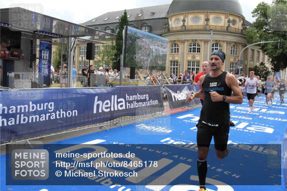 29.06.2025 - hella hamburg halbmarathon Michael Strokosch http://msf.ph/oto/8465178 29.06.2025 10:33:51 Ziel 1743, 2228, 2243, 2746, 4246, 5193, 10865, 13771, 14310, 14466, 16243 meine-sportfotos.de