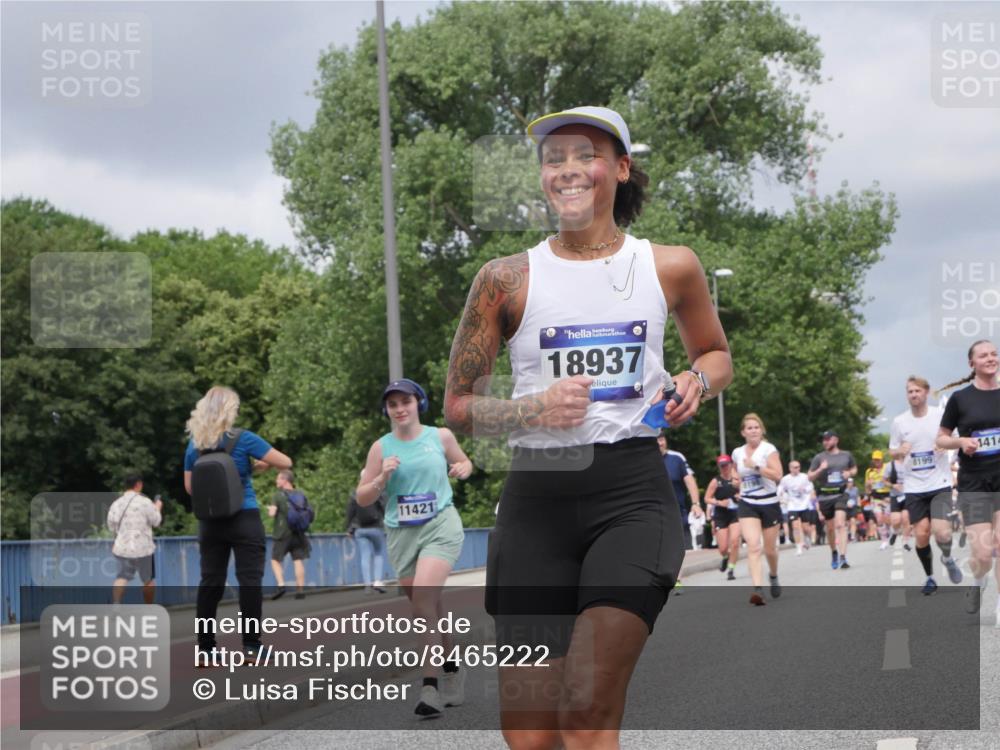 29.06.2025 - hella hamburg halbmarathon Luisa Fischer http://msf.ph/oto/8465222 29.06.2025 10:41:23 Kennedybrücke 11421, 18937, 1414, 8199, 1394, 1578, 1901, 3010, 3246, 3633, 3635, 3636, 4414, 4921, 5790, 7148, 7244, 8539, 8696, 10146 meine-sportfotos.de