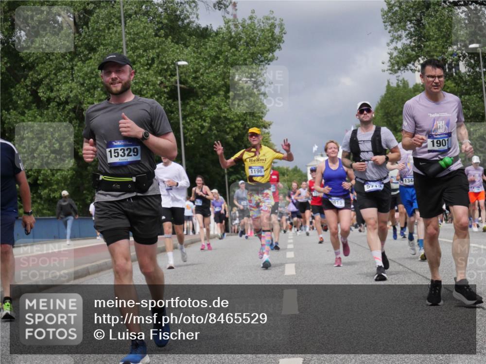 29.06.2025 - hella hamburg halbmarathon Luisa Fischer http://msf.ph/oto/8465529 29.06.2025 10:41:31 Kennedybrücke 15329, 1196, 615, 5713, 134, 1901, 1394, 1596, 1791, 1901, 3633, 3635, 3636, 3716, 4921, 5713, 5790, 6930, 7148, 7244, 7371, 7552, 8539, 8615 meine-sportfotos.de