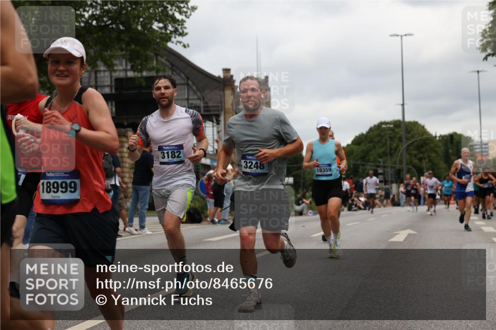 29.06.2025 - hella hamburg halbmarathon Yannick Fuchs http://msf.ph/oto/8465676 29.06.2025 10:57:13 20KM 1126, 1420, 1427, 1722, 1724, 1881, 1992, 2424, 2582, 2683, 3182, 3248, 3360, 3625, 4370, 4389, 4538, 4665, 5058, 5511, 5653, 5708, 5734, 5763, 6142, 6631, 6966, 8176, 8469, 8478, 8721, 8822, 9124, 9306, 9554, 9681, 9899, 10128, 11402, 12004, 12836, 12978, 13528, 13551, 13739, 13939, 14917, 15137, 15516, 16371, 16420, 16478, 16540, 16872, 17045, 17757, 17818, 17890, 18028, 18355, 18359, 18452, 18999, 19241 meine-sportfotos.de