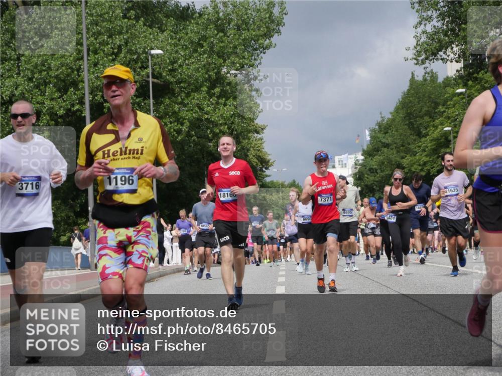 29.06.2025 - hella hamburg halbmarathon Luisa Fischer http://msf.ph/oto/8465705 29.06.2025 10:41:34 Kennedybrücke 3716, 1196, 42786, 1854, 18160, 6696, 7371, 6695, 9424, 1635, 1394, 1596, 1791, 1901, 3338, 3635, 3716, 4921, 5713, 5790, 6695, 6696, 6930, 7148, 7244, 7371, 7552, 8615, 9424, 9500 meine-sportfotos.de