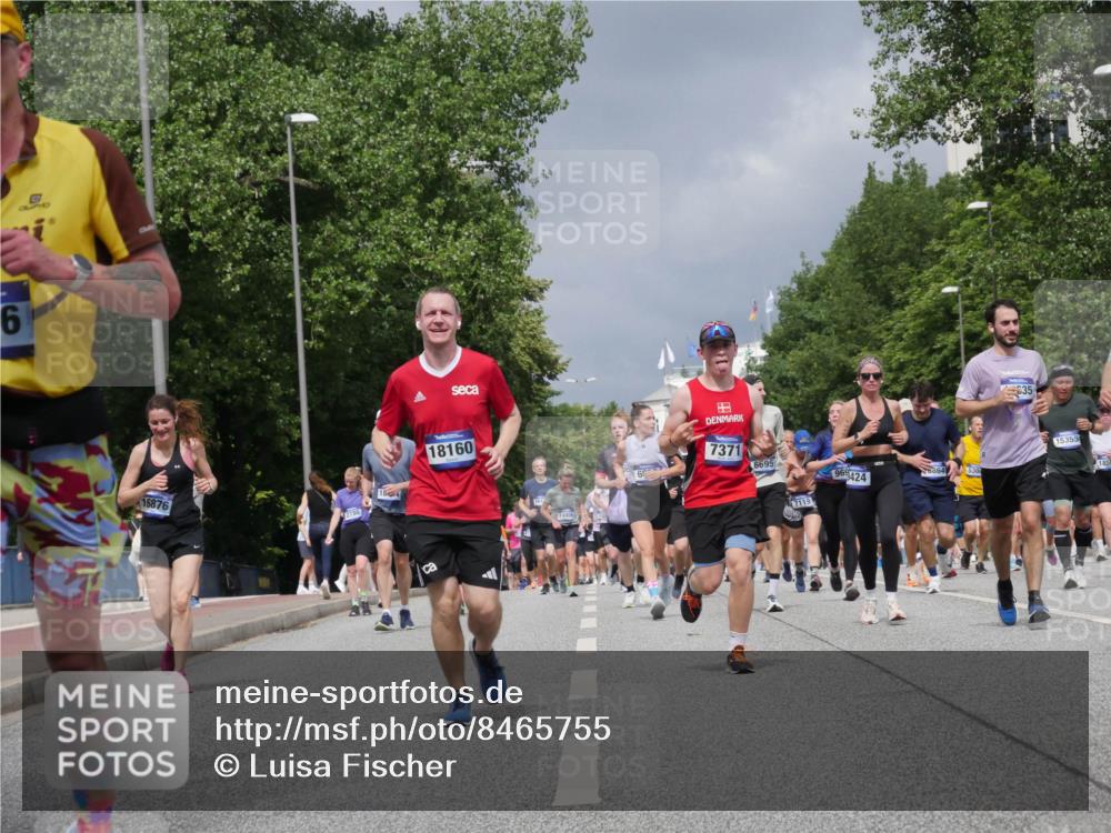 29.06.2025 - hella hamburg halbmarathon Luisa Fischer http://msf.ph/oto/8465755 29.06.2025 10:41:35 Kennedybrücke 6, 930, 16876, 2786, 184, 18160, 161, 14406, 7371, 6695, 35, 15355, 185, 965424, 6864, 7119, 1394, 1596, 1791, 1901, 3338, 3635, 3716, 5713, 5790, 6695, 6696, 6930, 7148, 7244, 7371, 7552, 8615, 9424, 9500, 9699 meine-sportfotos.de