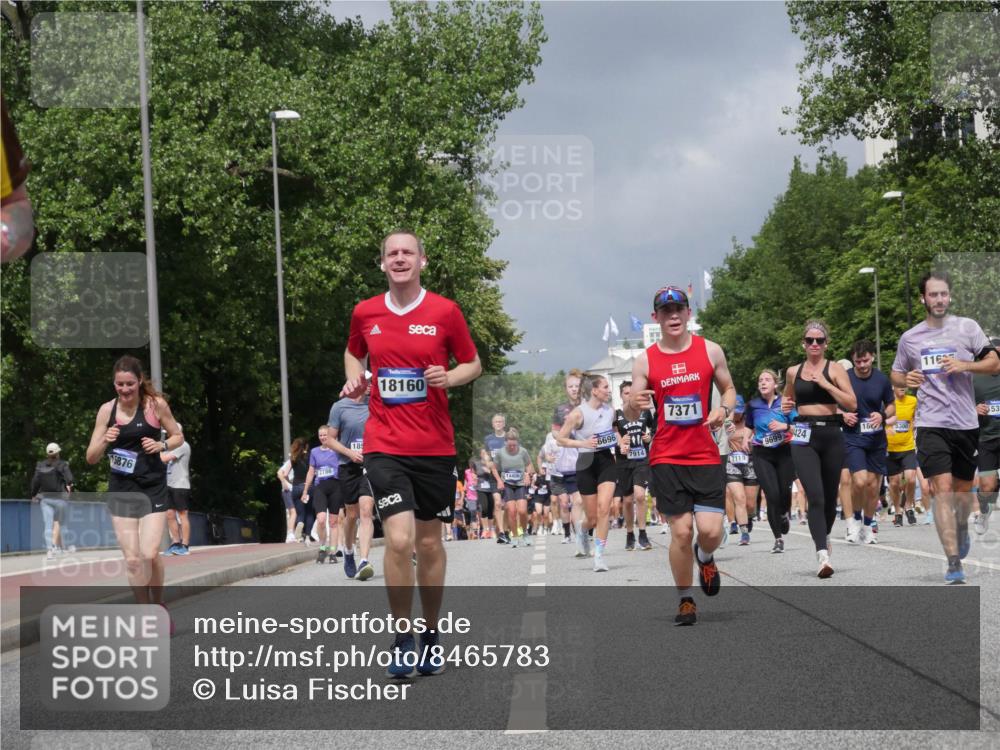 29.06.2025 - hella hamburg halbmarathon Luisa Fischer http://msf.ph/oto/8465783 29.06.2025 10:41:35 Kennedybrücke 15876, 2786, 185, 18160, 14406, 6696, 7914, 7371, 7119, 9699, 424, 1805300, 116, 1394, 1596, 1791, 1901, 3338, 3635, 3716, 5713, 5790, 6695, 6696, 6930, 7148, 7244, 7371, 7552, 8615, 9424, 9500, 9699 meine-sportfotos.de