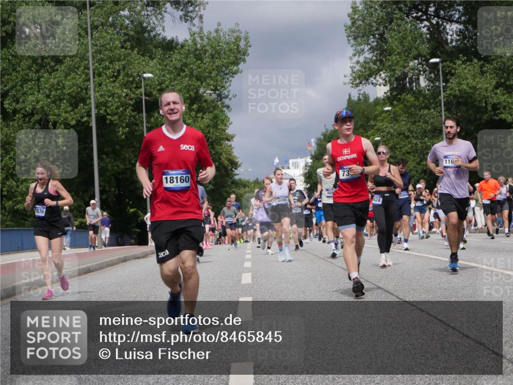 29.06.2025 - hella hamburg halbmarathon Luisa Fischer http://msf.ph/oto/8465845 29.06.2025 10:41:37 Kennedybrücke 876, 18160, 6696, 7914, 73, 669, 424, 18864, 116, 1596, 1791, 2151, 3338, 3716, 5713, 6695, 6696, 6930, 7118, 7119, 7371, 7552, 7914, 8615, 9424, 9500, 9699, 10584 meine-sportfotos.de