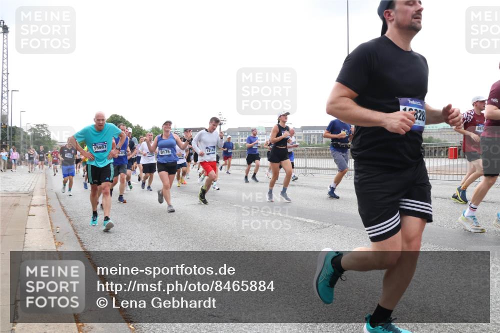 29.06.2025 - hella hamburg halbmarathon Lena Gebhardt http://msf.ph/oto/8465884 29.06.2025 10:32:29 Lombardsbrücke 13959, 15987, 4159, 8175, 15147, 828, 8914, 1199, 1311, 1640, 1987, 2059, 2349, 2943, 3022, 3365, 3653, 3660, 3670, 3707, 3778, 3822, 4314, 4365, 4446, 4605, 4857, 4924, 5496, 5601, 5658, 5743, 5783, 5871, 5941, 6218, 6228, 6252, 6312, 6315, 7135, 7239, 7308, 7309, 7344, 7387, 7468, 7531, 7535, 7570, 7633, 7695, 7702, 7749, 7750, 7789, 8124, 8127, 8175, 8303, 8625, 8787, 8840, 8914, 8993, 9010, 9125, 9188, 9206, 10002, 10013, 10048, 10277 meine-sportfotos.de