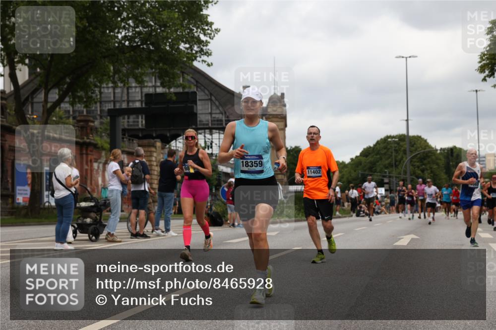 29.06.2025 - hella hamburg halbmarathon Yannick Fuchs http://msf.ph/oto/8465928 29.06.2025 10:57:14 20KM 1126, 1420, 1427, 1722, 1724, 1881, 1992, 2424, 2582, 2683, 3182, 3248, 3360, 3625, 4370, 4389, 4538, 4665, 5058, 5511, 5653, 5708, 5734, 5763, 6142, 6631, 6966, 7333, 8176, 8469, 8478, 8721, 8822, 9124, 9554, 9681, 9899, 10128, 11402, 12004, 12513, 12836, 12978, 13528, 13551, 13739, 14313, 14917, 15137, 15516, 16371, 16420, 16478, 16540, 16872, 17045, 17757, 17818, 17890, 18028, 18355, 18359, 18452, 18999, 19241 meine-sportfotos.de