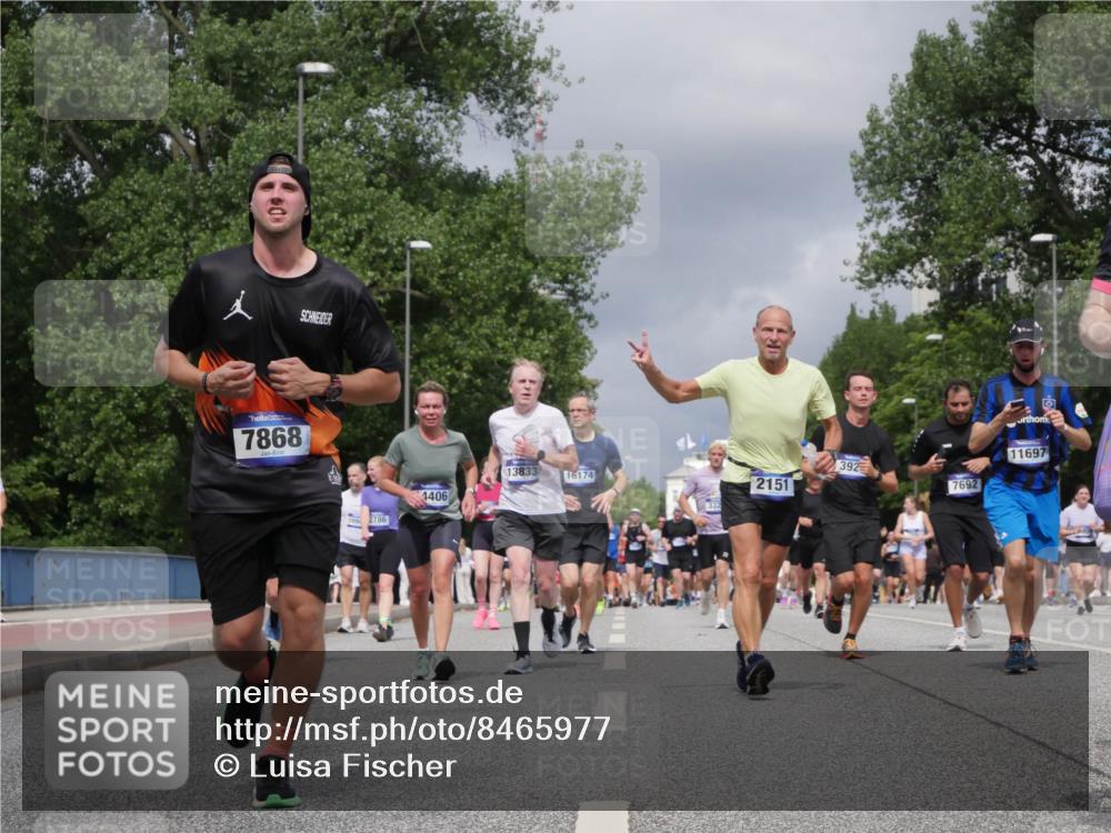 29.06.2025 - hella hamburg halbmarathon Luisa Fischer http://msf.ph/oto/8465977 29.06.2025 10:41:46 Kennedybrücke 7868, 13833, 16174, 2151, 4406, 2786, 392, 11697, 7692, 2151, 3094, 3095, 3323, 3338, 3841, 3927, 5300, 6199, 6200, 6696, 6751, 7118, 7119, 7165, 7692, 7849, 7914, 8583, 9500, 9689, 9699, 10584 meine-sportfotos.de