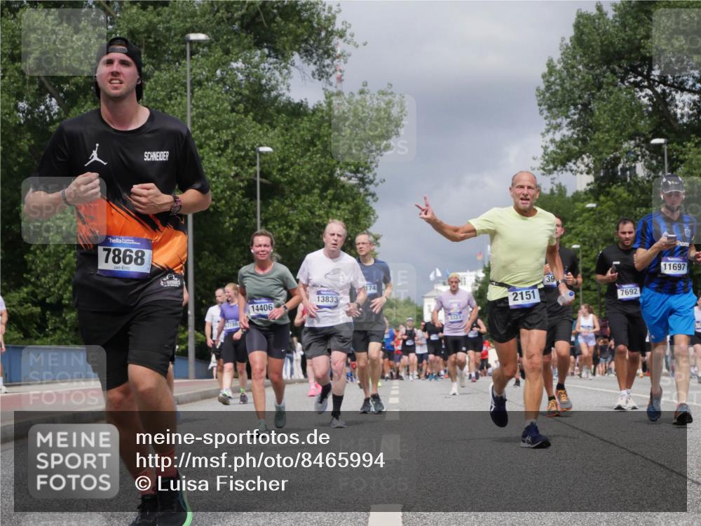 29.06.2025 - hella hamburg halbmarathon Luisa Fischer http://msf.ph/oto/8465994 29.06.2025 10:41:46 Kennedybrücke 7868, 14406, 2786, 13833, 174, 3323, 2151, 39, 11697, 7692, 2151, 3094, 3095, 3323, 3338, 3841, 3927, 5300, 6199, 6200, 6696, 6751, 7118, 7119, 7165, 7692, 7849, 7914, 8583, 9500, 9689, 9699, 10584 meine-sportfotos.de