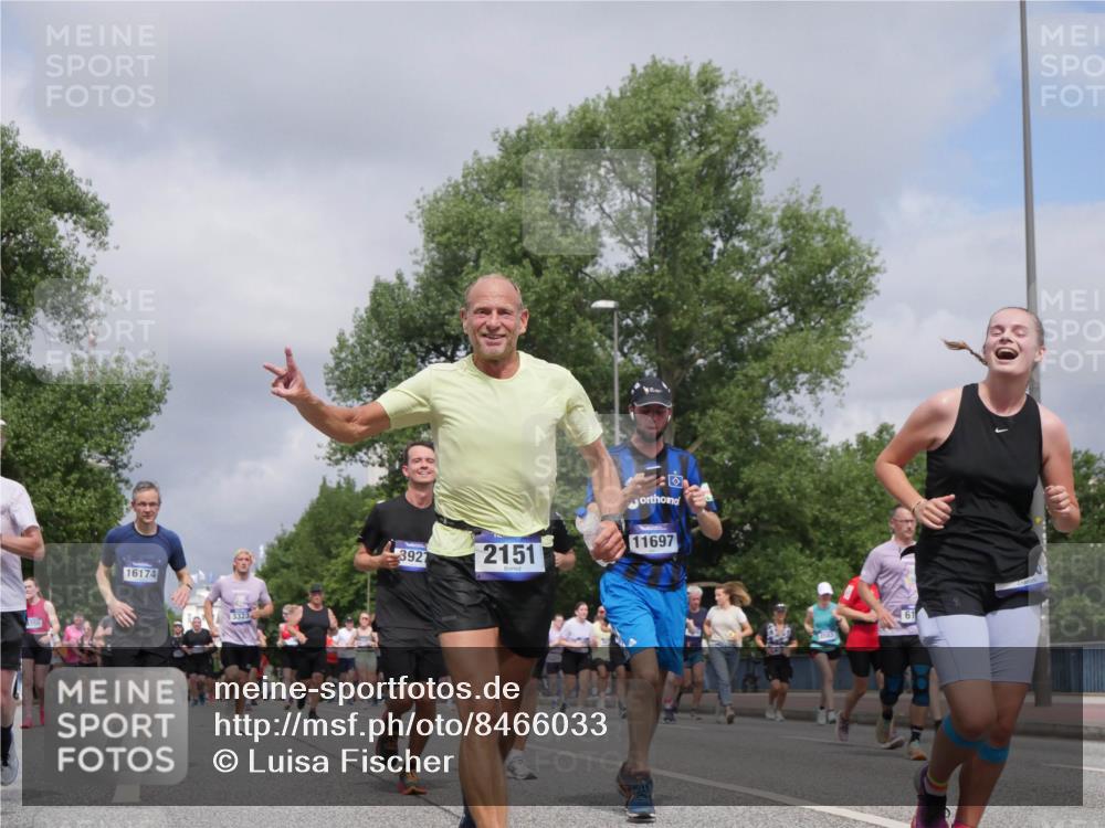 29.06.2025 - hella hamburg halbmarathon Luisa Fischer http://msf.ph/oto/8466033 29.06.2025 10:41:48 Kennedybrücke 16174, 3323, 11697, 3927, 2151, 2113, 2151, 3094, 3095, 3242, 3323, 3841, 3927, 5085, 5161, 5300, 6199, 6200, 6751, 7117, 7118, 7119, 7165, 7692, 7849, 7914, 8583, 9689, 9699, 10584 meine-sportfotos.de