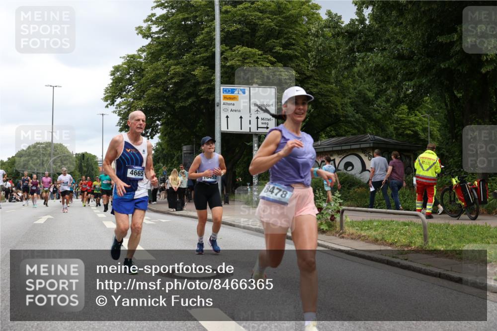 29.06.2025 - hella hamburg halbmarathon Yannick Fuchs http://msf.ph/oto/8466365 29.06.2025 10:57:17 20KM 1126, 1184, 1722, 1724, 1881, 1940, 1992, 2424, 3182, 3248, 3360, 4370, 4538, 4665, 5058, 5511, 5653, 5708, 5734, 5763, 6142, 6631, 7243, 7333, 8176, 8469, 8478, 8721, 8822, 9124, 9439, 9554, 9681, 9899, 10128, 10866, 11402, 12513, 12836, 13528, 13551, 13739, 14313, 15137, 15516, 15550, 16371, 16420, 16478, 16540, 16872, 17045, 17757, 17818, 17890, 18028, 18355, 18359, 18452, 18999, 19241 meine-sportfotos.de