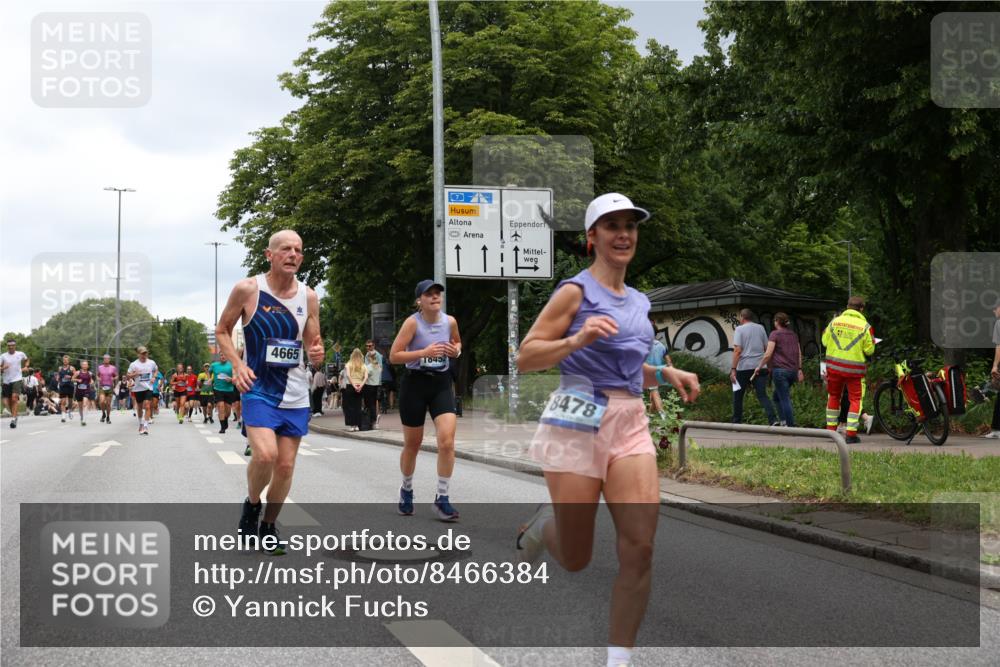 29.06.2025 - hella hamburg halbmarathon Yannick Fuchs http://msf.ph/oto/8466384 29.06.2025 10:57:17 20KM 1126, 1184, 1722, 1724, 1881, 1940, 1992, 2424, 3182, 3248, 3360, 4370, 4538, 4665, 5058, 5511, 5653, 5708, 5734, 5763, 6142, 6631, 7243, 7333, 8176, 8469, 8478, 8721, 8822, 9124, 9439, 9554, 9681, 9899, 10128, 10866, 11402, 12513, 12836, 13528, 13551, 13739, 14313, 15137, 15516, 15550, 16371, 16420, 16478, 16540, 16872, 17045, 17757, 17818, 17890, 18028, 18355, 18359, 18452, 18999, 19241 meine-sportfotos.de