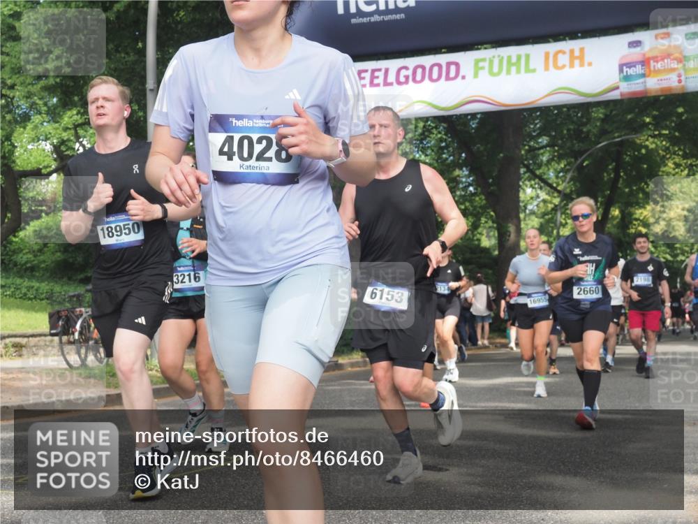 29.06.2025 - hella hamburg halbmarathon KatJ http://msf.ph/oto/8466460 29.06.2025 11:31:15 Zwischen KM18-KM19 2134, 2198, 2660, 3216, 4028, 4762, 5001, 5370, 6153, 6172, 6995, 7632 meine-sportfotos.de