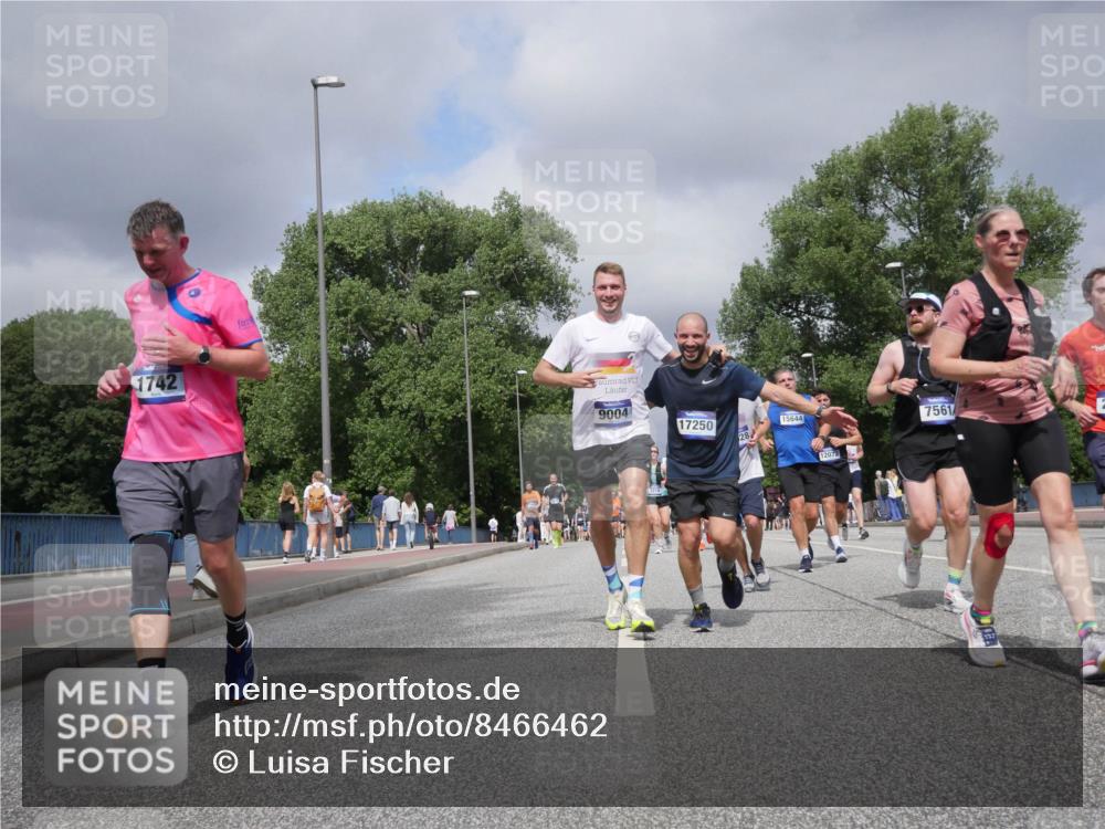29.06.2025 - hella hamburg halbmarathon Luisa Fischer http://msf.ph/oto/8466462 29.06.2025 10:42:02 Kennedybrücke 1742, 9004, 17250, 28, 15644, 12072, 7561, 1457, 1721, 2486, 2693, 2786, 3216, 4139, 4155, 4259, 4260, 5089, 5155, 7561, 8635, 8747, 9004 meine-sportfotos.de