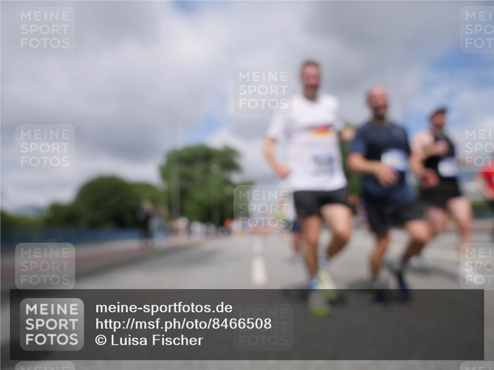 29.06.2025 - hella hamburg halbmarathon Luisa Fischer http://msf.ph/oto/8466508 29.06.2025 10:42:03 Kennedybrücke 1457, 1721, 2486, 2693, 2786, 3216, 4139, 4155, 4259, 4260, 5155, 7561, 9004 meine-sportfotos.de