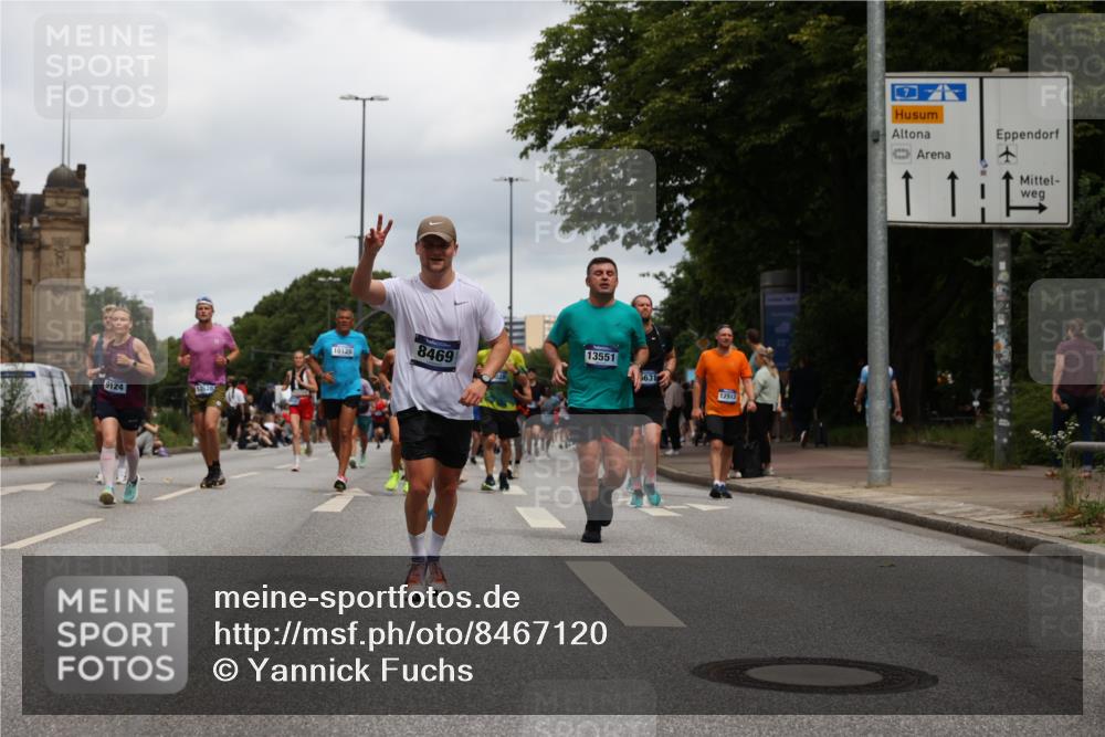 29.06.2025 - hella hamburg halbmarathon Yannick Fuchs http://msf.ph/oto/8467120 29.06.2025 10:57:23 20KM 1184, 1316, 1722, 1724, 1940, 1992, 2424, 3360, 4370, 4665, 5058, 5305, 5511, 5653, 5734, 6142, 6631, 7243, 7333, 8469, 8478, 8822, 9124, 9439, 9554, 9681, 9899, 10128, 10766, 10866, 11402, 11527, 12513, 13528, 13551, 14313, 15137, 15516, 15550, 16371, 16478, 16872, 17071, 17757, 17890, 17894, 18028, 18122, 18355, 18359, 18452, 19241 meine-sportfotos.de