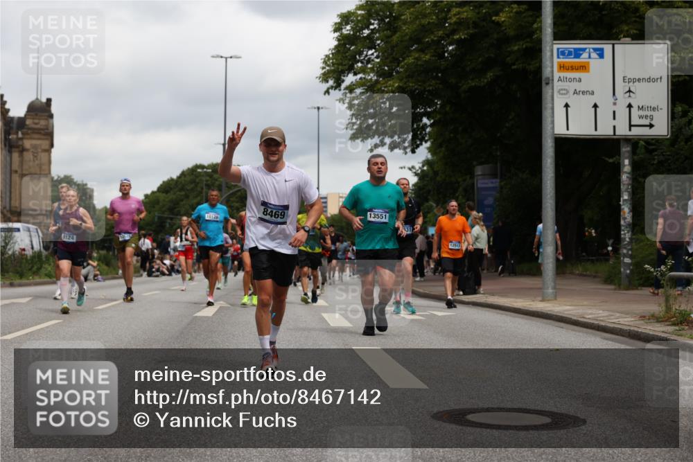29.06.2025 - hella hamburg halbmarathon Yannick Fuchs http://msf.ph/oto/8467142 29.06.2025 10:57:23 20KM 1184, 1316, 1722, 1724, 1940, 1992, 2424, 3360, 4370, 4665, 5058, 5305, 5511, 5653, 5734, 6142, 6631, 7243, 7333, 8469, 8478, 8822, 9124, 9439, 9554, 9681, 9899, 10128, 10766, 10866, 11402, 11527, 12513, 13528, 13551, 14313, 15137, 15516, 15550, 16371, 16478, 16872, 17071, 17757, 17890, 17894, 18028, 18122, 18355, 18359, 18452, 19241 meine-sportfotos.de