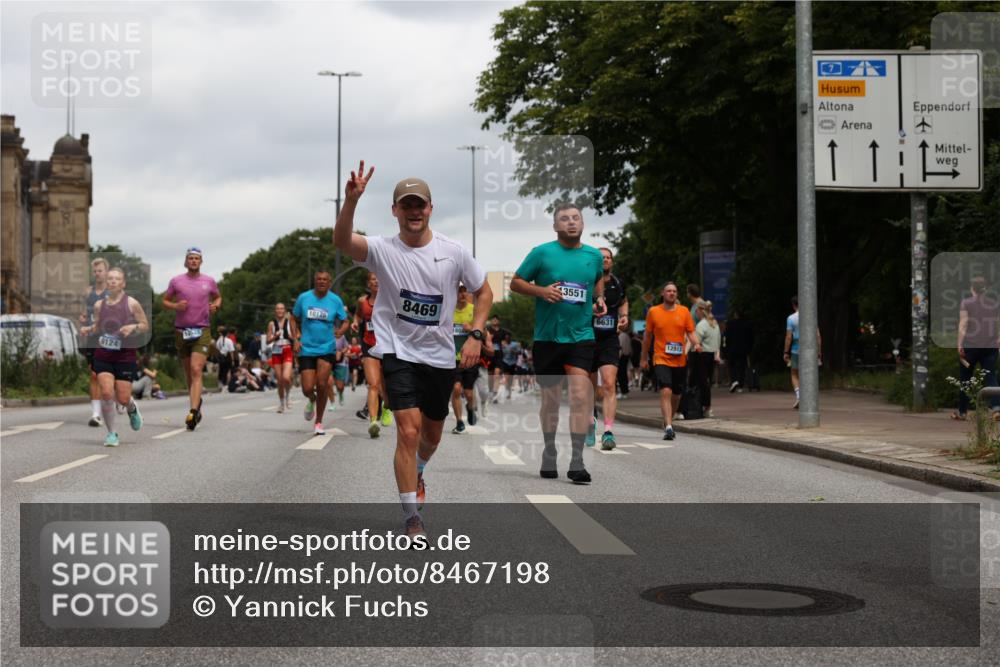 29.06.2025 - hella hamburg halbmarathon Yannick Fuchs http://msf.ph/oto/8467198 29.06.2025 10:57:23 20KM 1184, 1316, 1722, 1724, 1940, 1992, 2424, 3360, 4370, 4665, 5058, 5305, 5511, 5653, 5734, 6142, 6631, 7243, 7333, 8469, 8478, 8822, 9124, 9439, 9554, 9681, 9899, 10128, 10766, 10866, 11402, 11527, 12513, 13528, 13551, 14313, 15137, 15516, 15550, 16371, 16478, 16872, 17071, 17757, 17890, 17894, 18028, 18122, 18355, 18359, 18452, 19241 meine-sportfotos.de