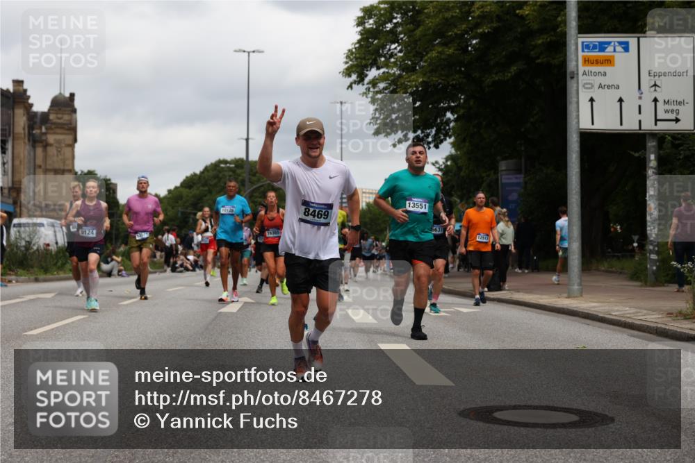 29.06.2025 - hella hamburg halbmarathon Yannick Fuchs http://msf.ph/oto/8467278 29.06.2025 10:57:23 20KM 1184, 1316, 1722, 1724, 1940, 1992, 2424, 3360, 4370, 4665, 5058, 5305, 5511, 5653, 5734, 6142, 6631, 7243, 7333, 8469, 8478, 8822, 9124, 9439, 9554, 9681, 9899, 10128, 10766, 10866, 11402, 11527, 12513, 13528, 13551, 14313, 15137, 15516, 15550, 16371, 16478, 16872, 17071, 17757, 17890, 17894, 18028, 18122, 18355, 18359, 18452, 19241 meine-sportfotos.de