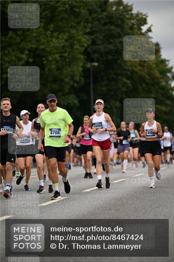 29.06.2025 - hella hamburg halbmarathon Dr. Thomas Lammeyer http://msf.ph/oto/8467424 29.06.2025 11:02:10 Kennedybrücke 1123, 1242, 1248, 1643, 2041, 2451, 2567, 3385, 3388, 3433, 3750, 3953, 4059, 4086, 4180, 4197, 4521, 5639, 5736, 5879, 6827, 8035, 8159, 8552, 8708, 8713, 9318, 9435, 9824, 10078, 10380, 10461, 10513, 10551, 10578, 10629, 10630 meine-sportfotos.de