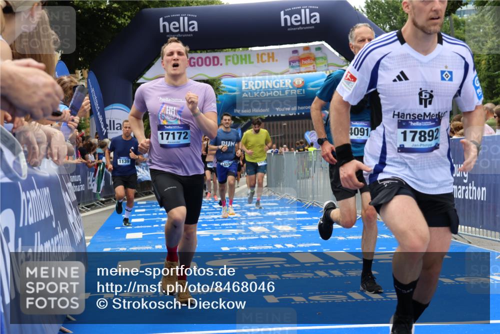 29.06.2025 - hella hamburg halbmarathon Strokosch-Dieckow http://msf.ph/oto/8468046 29.06.2025 10:46:53 Ziel 1139, 1689, 4091, 10122, 11858, 13728, 13940, 14385, 14415, 14449, 14594, 15825, 16081, 17172, 17353, 17492, 17669, 17892, 17979, 19105 meine-sportfotos.de
