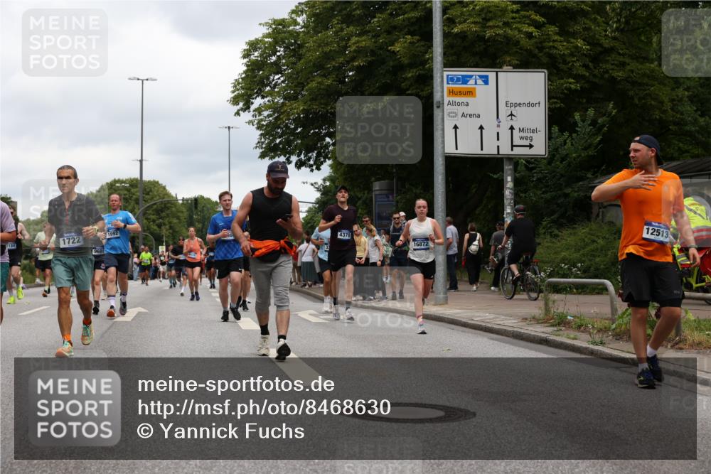 29.06.2025 - hella hamburg halbmarathon Yannick Fuchs http://msf.ph/oto/8468630 29.06.2025 10:57:30 20KM 1184, 1316, 1722, 1724, 1940, 1992, 2424, 3360, 4370, 5305, 5384, 5734, 6631, 7243, 7333, 8469, 8822, 9124, 9439, 9681, 10128, 10705, 10766, 10866, 11527, 11657, 11771, 12315, 12316, 12513, 13171, 13528, 13551, 14135, 14313, 14493, 15137, 15516, 15550, 16426, 16478, 16639, 16872, 17071, 17437, 17757, 17894, 18028, 18122, 18355 meine-sportfotos.de