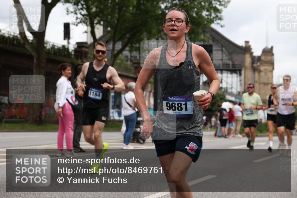 29.06.2025 - hella hamburg halbmarathon Yannick Fuchs http://msf.ph/oto/8469761 29.06.2025 10:57:34 20KM 1184, 1316, 1722, 1724, 1940, 1992, 2424, 2685, 3360, 4370, 5305, 5384, 5734, 6631, 7243, 7290, 7333, 8822, 9124, 9439, 9681, 10128, 10705, 10766, 10866, 11527, 11657, 11771, 12315, 12316, 12513, 12662, 13171, 13528, 13551, 14135, 14313, 14493, 15137, 15516, 15532, 15550, 15897, 16424, 16426, 16478, 16639, 16872, 17071, 17437, 17757, 17894, 18028, 18122, 18355, 18717 meine-sportfotos.de