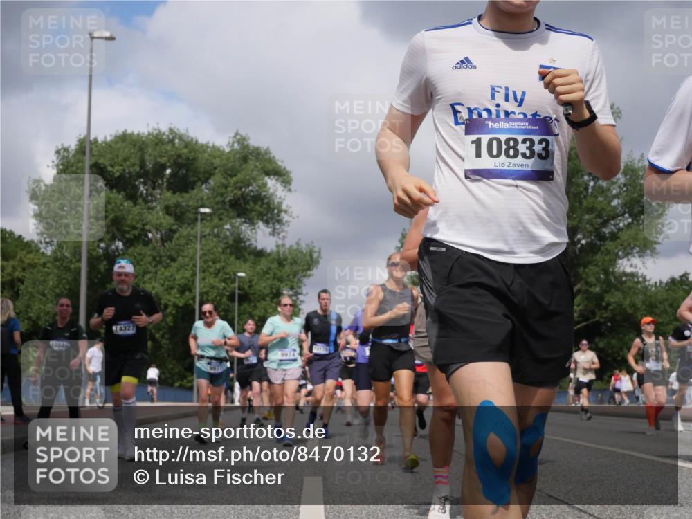 29.06.2025 - hella hamburg halbmarathon Luisa Fischer http://msf.ph/oto/8470132 29.06.2025 10:43:39 Kennedybrücke 16649, 4327, 9974, 10833, 1291, 1586, 1899, 2109, 2254, 2515, 2572, 3607, 4271, 5654, 5702, 5975, 6673, 6920, 7174, 8815, 8984, 9187, 9468, 9495, 9977, 10833 meine-sportfotos.de