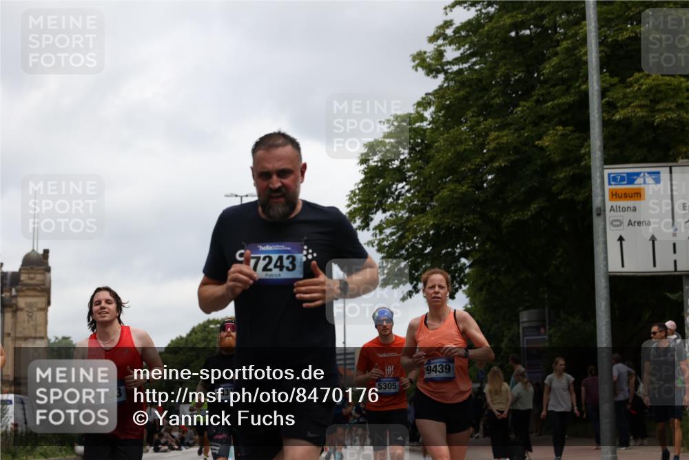 29.06.2025 - hella hamburg halbmarathon Yannick Fuchs http://msf.ph/oto/8470176 29.06.2025 10:57:35 20KM 1184, 1316, 1722, 1724, 1940, 1992, 2424, 2685, 3360, 4328, 4370, 5305, 5384, 5734, 6631, 7243, 7290, 7333, 8822, 9124, 9439, 9681, 10128, 10705, 10766, 10866, 11527, 11657, 11771, 12315, 12316, 12513, 12662, 13171, 13528, 13551, 14135, 14313, 14493, 15137, 15516, 15532, 15550, 15897, 16424, 16426, 16478, 16639, 16872, 17071, 17437, 17757, 17894, 18028, 18122, 18355, 18717 meine-sportfotos.de